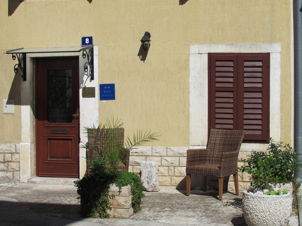 Guesthouse Galeb Vrsar Extérieur photo